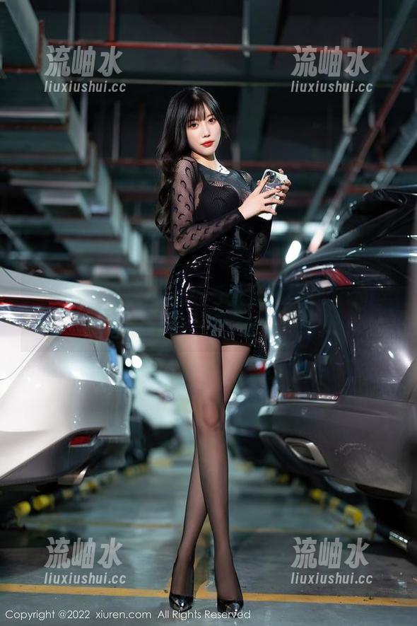 秀人网-高溜MilkCat 秀人网 - 冬天的尴尬与高溜MilkCat的圣诞:精选作品集里的插科打诨!