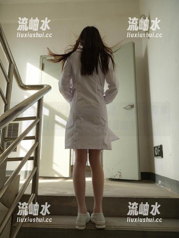 紧急企划-小枫 紧急企划 - 又是小枫的红裙,这高清写真集竟让我想起了某个浪漫的午后。