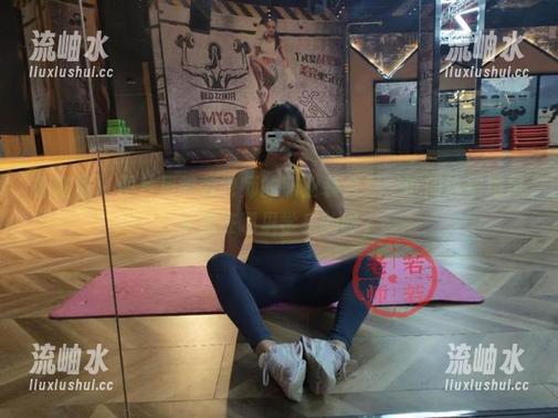 微密圈 - 图片里若若老师的职业装合集，试问这职场风采是在哪里学来的呀？