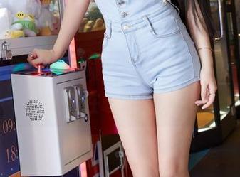 蜜桃社 – 当伊琳碰上全套写真，剧情线索在哪里？