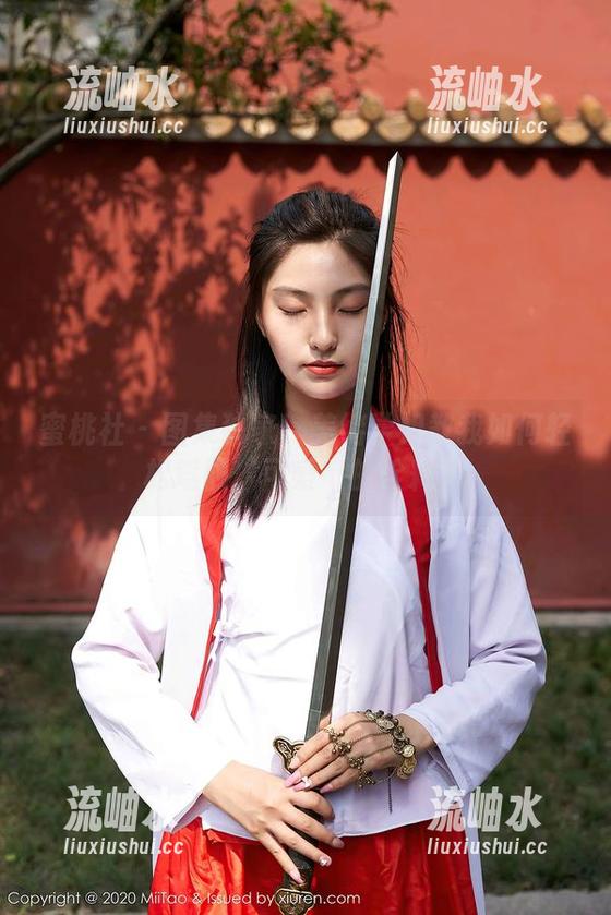蜜桃社-美绪 蜜桃社 - 图集独家!美绪学姐教我如何轻松驾驭‘可爱’的诠释!