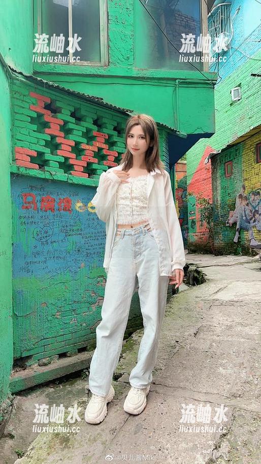 贝儿酱Miki 注意,贝儿酱Miki的美腿照片导致了一堆腿控危机!