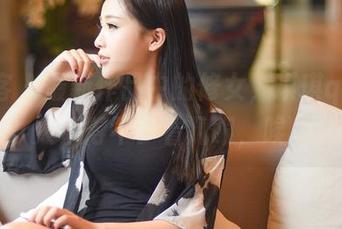 青豆客 – 最新作品中的修女，琪琪qlql让人不得不多看几眼，唉。