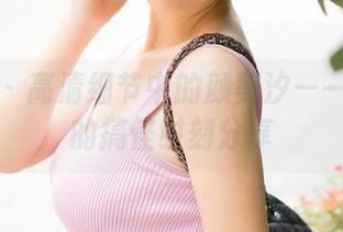 青豆客 – 高清细节中的颜美汐—一位秘书的搞怪时刻分享