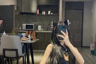 微密圈 – 蓝白条纹下的黎允熙baby，私房美图惊艳了我一脸