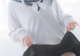 毛衣、海岛和黑川，这个写真图册中蕴藏着哪种小恶魔的气息呢？
